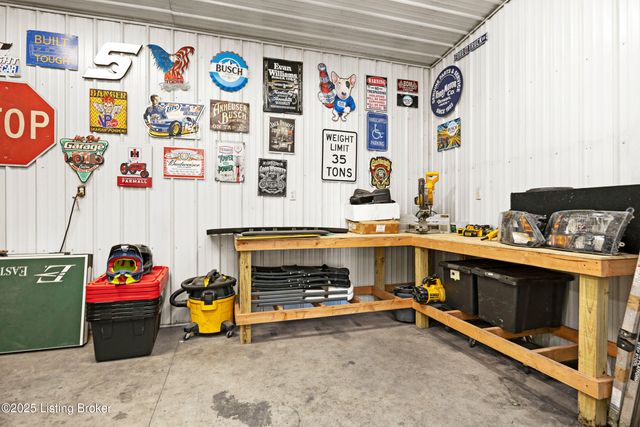 260 Durbin Ln, Coxs Creek, KY 40013