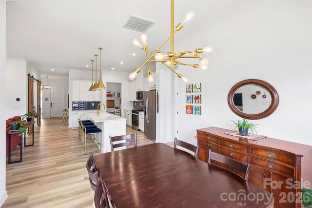 8044 Brookbank Drive, Charlotte, NC 28269