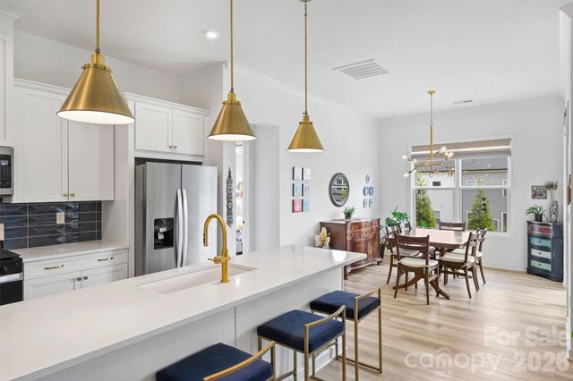 8044 Brookbank Drive, Charlotte, NC 28269