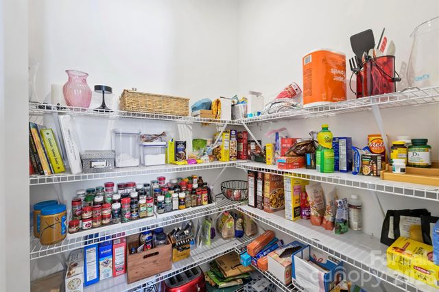 8044 Brookbank Drive, Charlotte, NC 28269