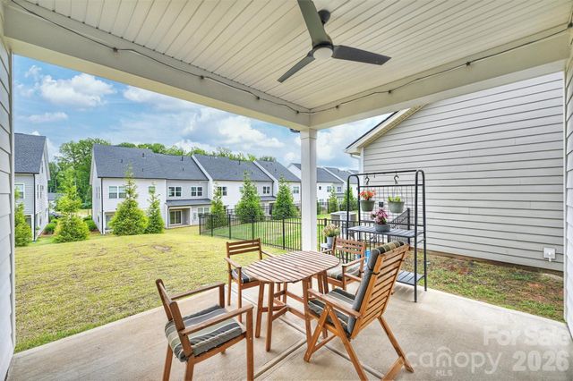 8044 Brookbank Drive, Charlotte, NC 28269