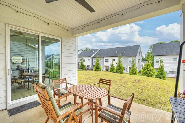 8044 Brookbank Drive, Charlotte, NC 28269