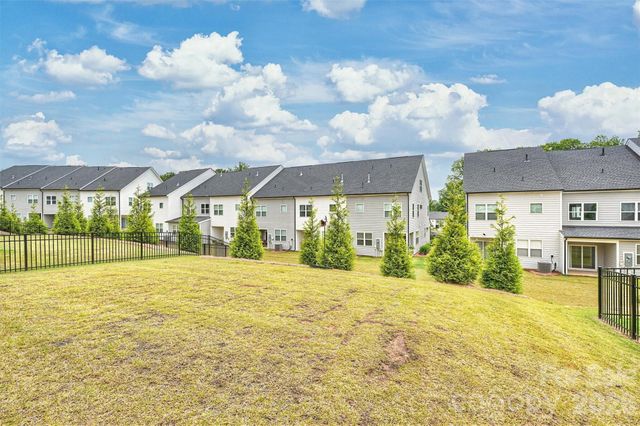 8044 Brookbank Drive, Charlotte, NC 28269