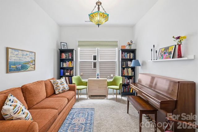 8044 Brookbank Drive, Charlotte, NC 28269