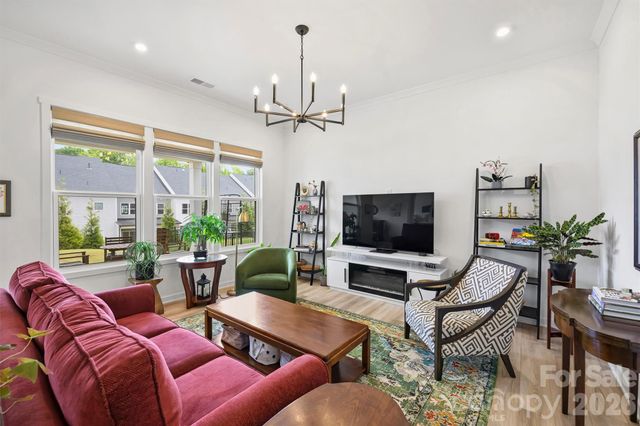 8044 Brookbank Drive, Charlotte, NC 28269