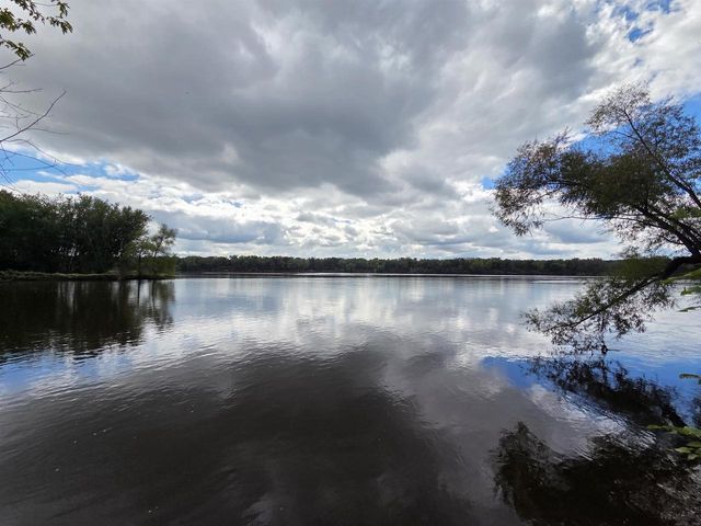 20343 Effigy Mounds Lane, Muscoda, WI 53573