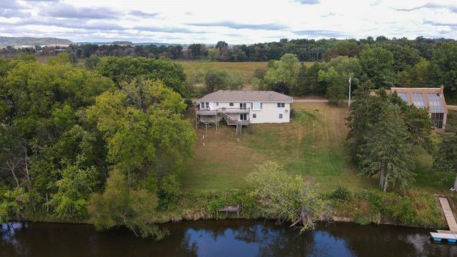 20343 Effigy Mounds Lane, Muscoda, WI 53573