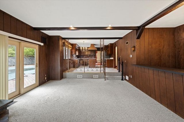 6 Pheasant Hill St, Westwood, MA 02090