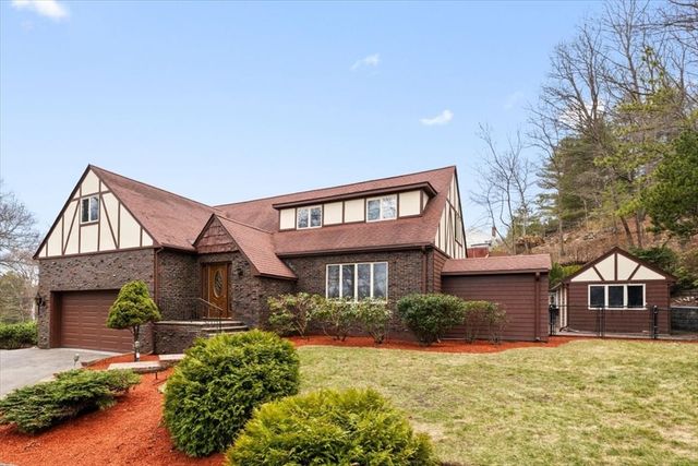 6 Pheasant Hill St, Westwood, MA 02090