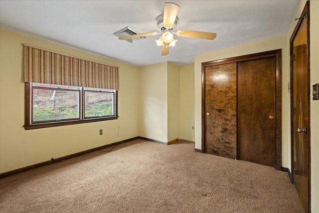 6 Pheasant Hill St, Westwood, MA 02090