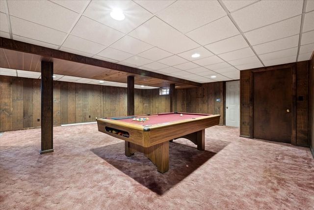 6 Pheasant Hill St, Westwood, MA 02090