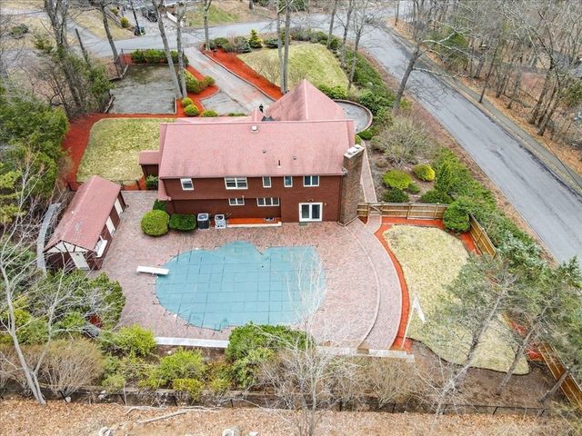 6 Pheasant Hill St, Westwood, MA 02090