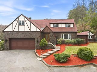 6 Pheasant Hill St, Westwood, MA 02090