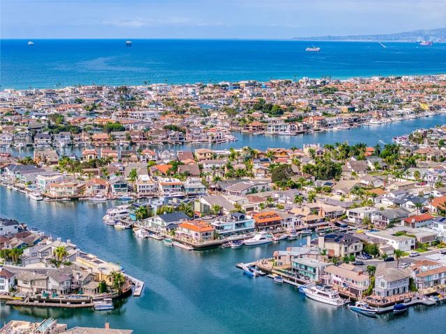 4061 Figaro, Huntington Beach, CA 92649