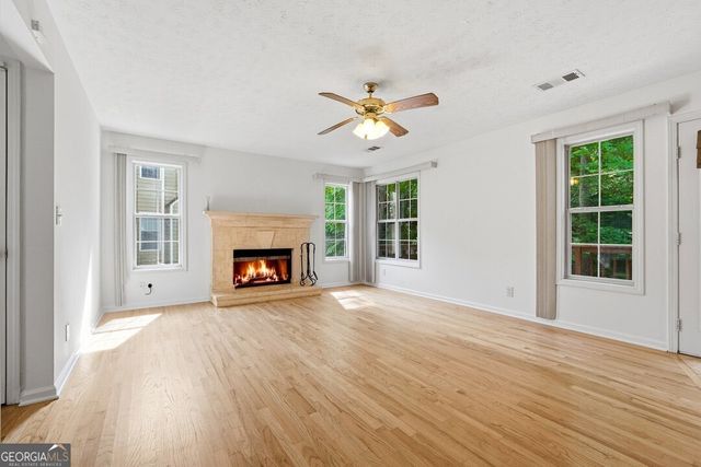 1645 Chase Ridge Lane, Lawrenceville, GA 30043