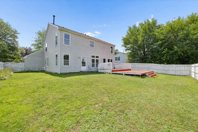 140 N Fiore Parkway, Vernon Hills, IL 60061