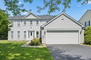 140 N Fiore Parkway, Vernon Hills, IL 60061
