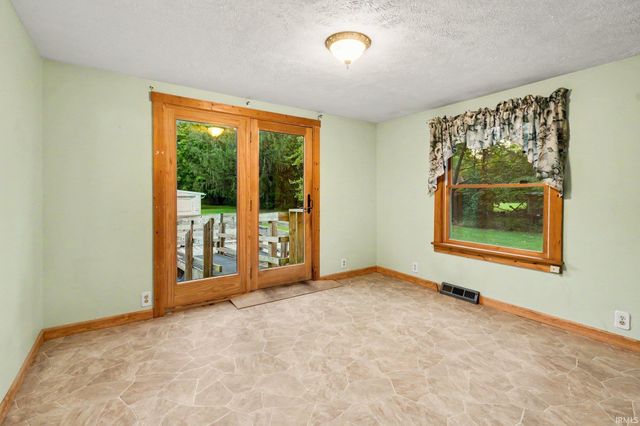 26727 Parkview Avenue, Elkhart, IN 46514