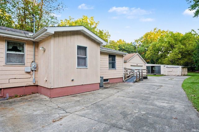 26727 Parkview Avenue, Elkhart, IN 46514