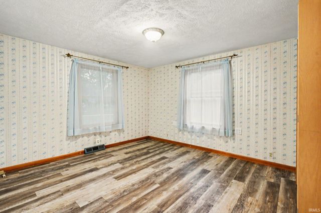 26727 Parkview Avenue, Elkhart, IN 46514