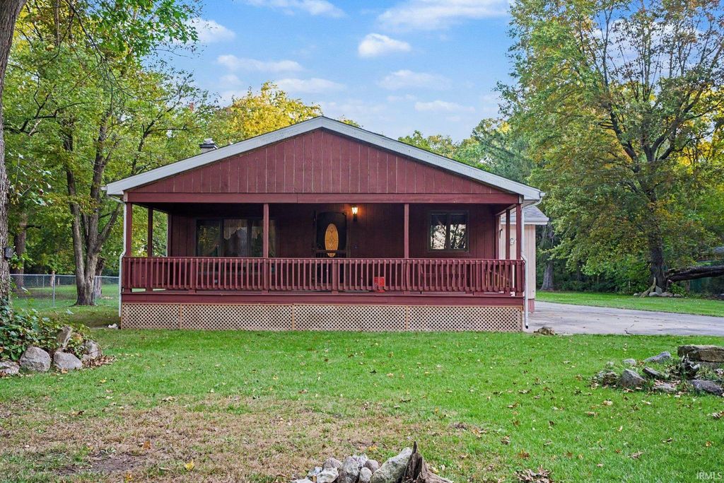 26727 Parkview Avenue, Elkhart, IN 46514