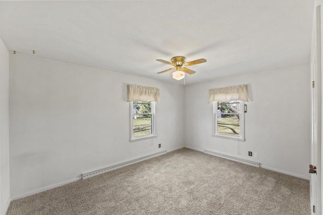 N68W29376 Hartling ROAD, Hartland, WI 53029