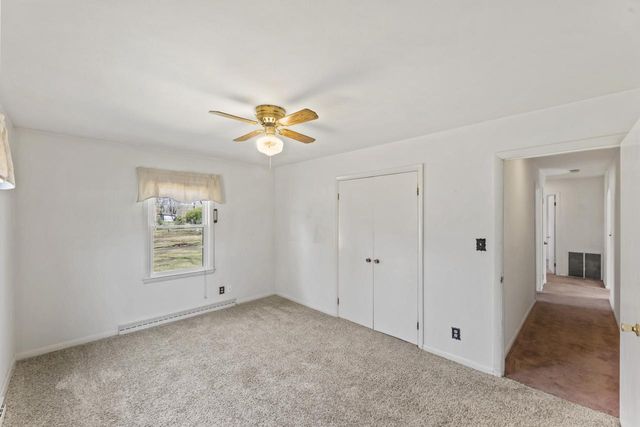 N68W29376 Hartling ROAD, Hartland, WI 53029