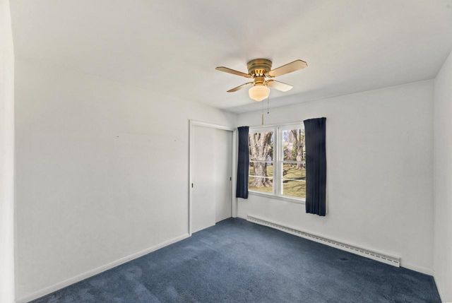 N68W29376 Hartling ROAD, Hartland, WI 53029