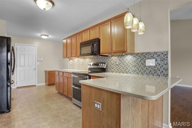 6845 Manchester Drive, Maryville, IL 62062