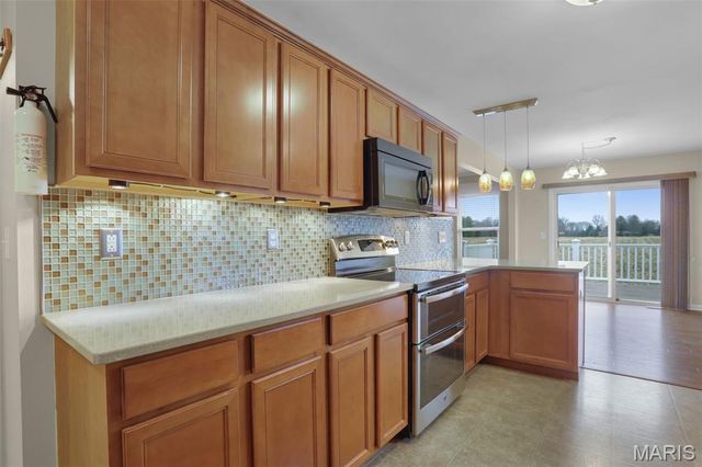 6845 Manchester Drive, Maryville, IL 62062