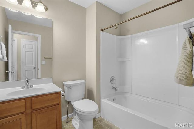 6845 Manchester Drive, Maryville, IL 62062