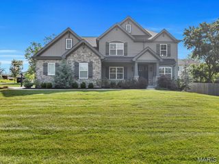 828 Newcastle Drive, Olivette, MO 63132
