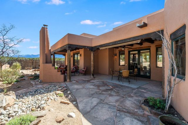 61 Paseo del Antilope, Santa Fe, NM 87506