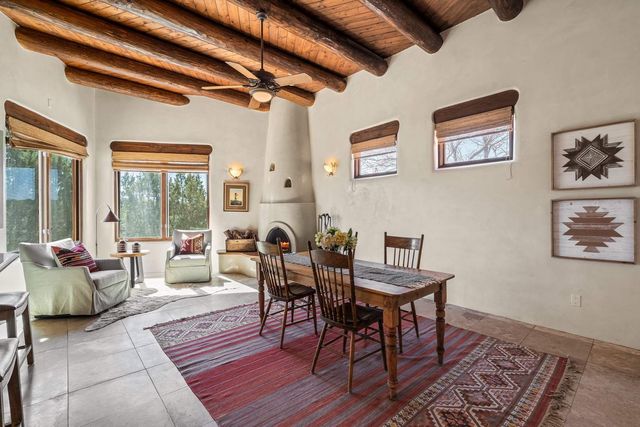 61 Paseo del Antilope, Santa Fe, NM 87506