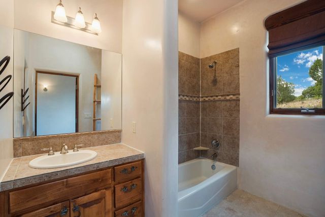 61 Paseo del Antilope, Santa Fe, NM 87506