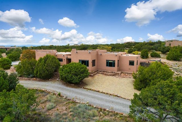 61 Paseo del Antilope, Santa Fe, NM 87506