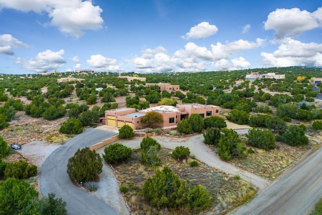61 Paseo del Antilope, Santa Fe, NM 87506