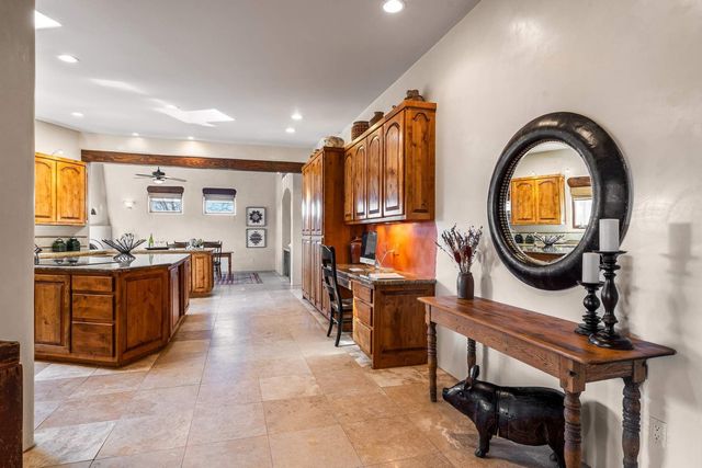 61 Paseo del Antilope, Santa Fe, NM 87506