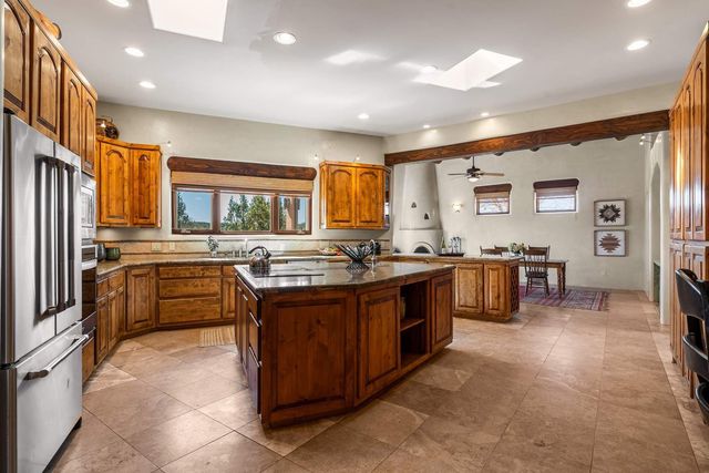 61 Paseo del Antilope, Santa Fe, NM 87506