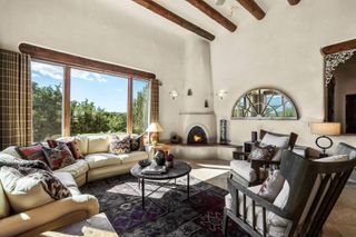 61 Paseo del Antilope, Santa Fe, NM 87506
