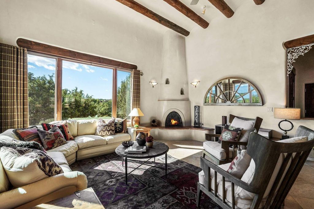 61 Paseo del Antilope, Santa Fe, NM 87506