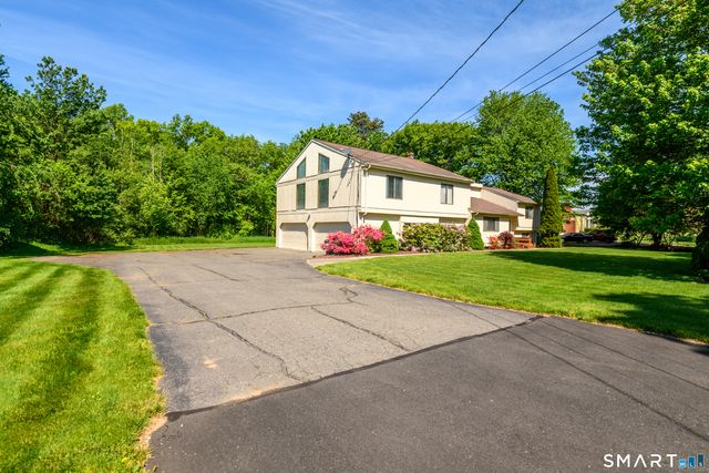 90 Bell Street, Manchester, CT 06040