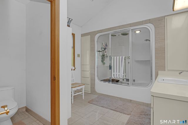 90 Bell Street, Manchester, CT 06040