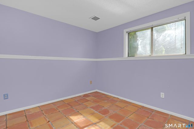 90 Bell Street, Manchester, CT 06040