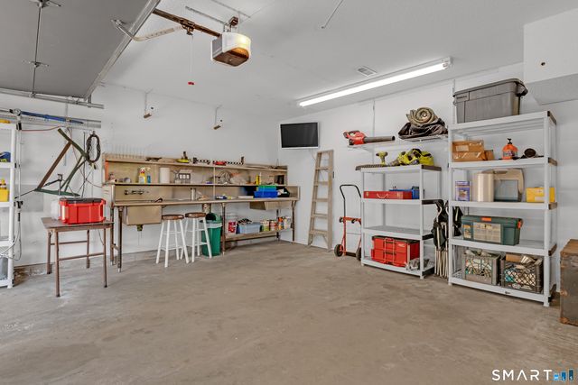 90 Bell Street, Manchester, CT 06040