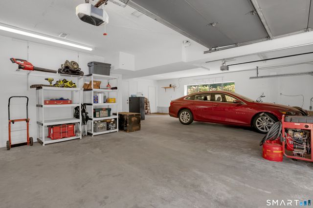 90 Bell Street, Manchester, CT 06040