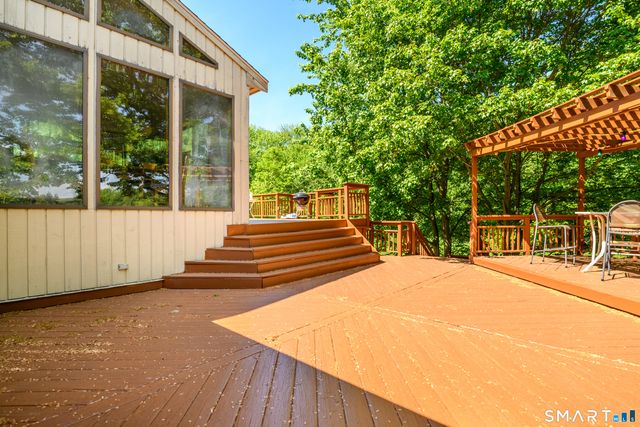 90 Bell Street, Manchester, CT 06040