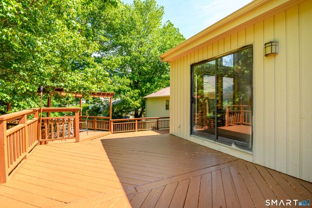 90 Bell Street, Manchester, CT 06040