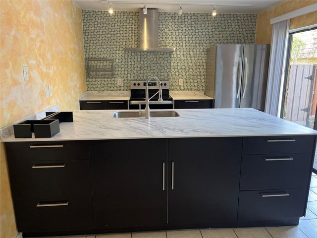 5361 ELM COURT 330, Orlando, FL 32811