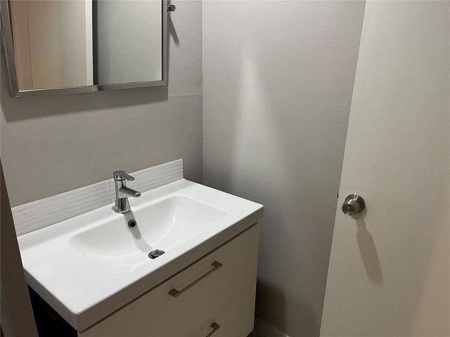 5361 ELM COURT 330, Orlando, FL 32811